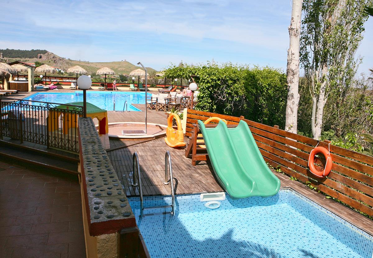 Belvedere Aeolis Hotel Mithimna Exterior foto